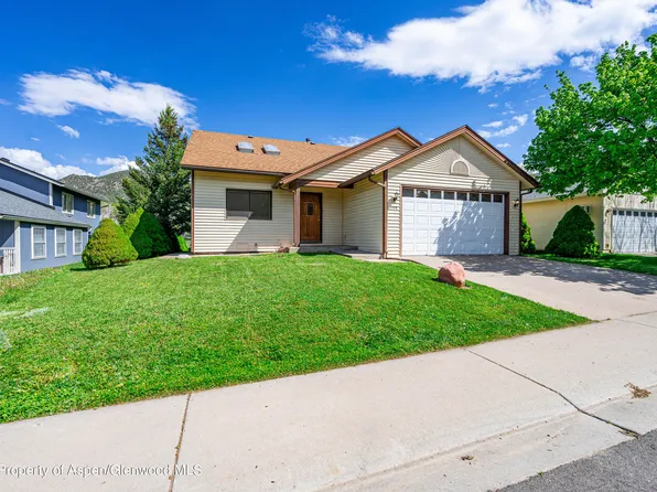 259 Buckthorn Rd, New Castle, CO 81647