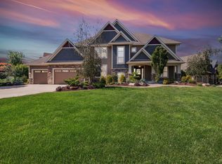 5385 Weston Ln N, Plymouth, MN 55446