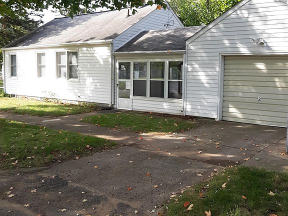 2nd image of 1521 Hildreth St