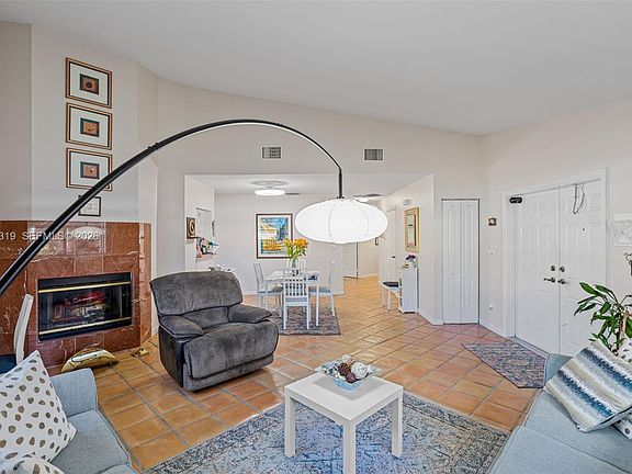 5th image of 10941 W Broward Blvd