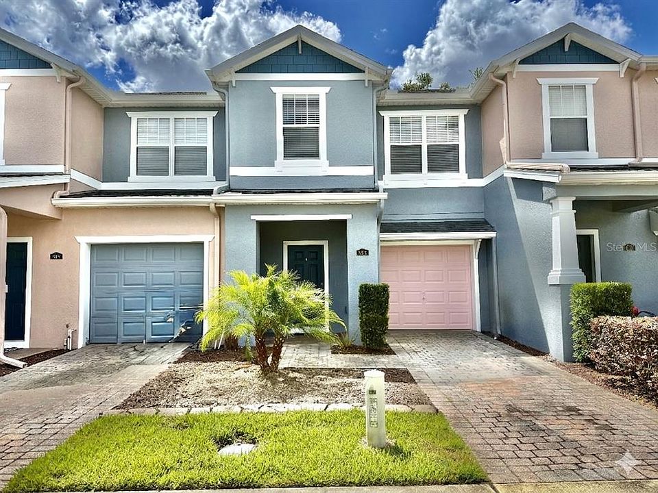 1st image of 823 Pine Pointe Ln
