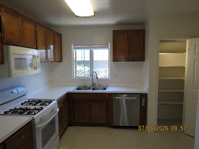 1448 Grove Ave — Photo 19