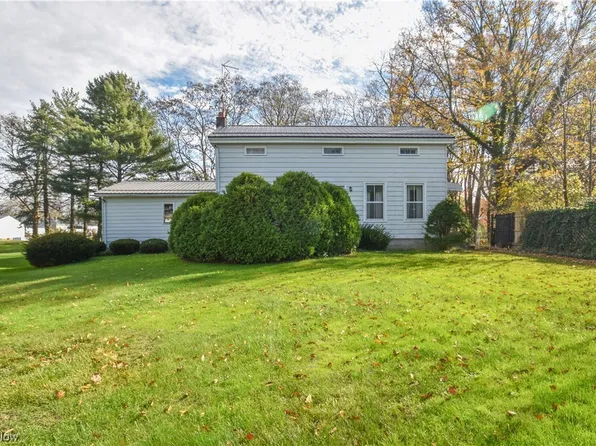 2336 Greenville Rd NE, Cortland, OH 44410