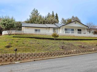 215 Humbug Rd, Yreka, CA 96097