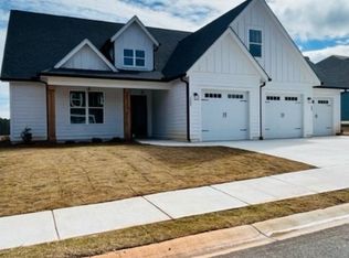 1205 Legends Dr, Greensboro, GA 30642