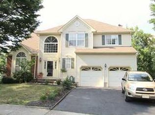 3 Continental Ct, South River, NJ 08882