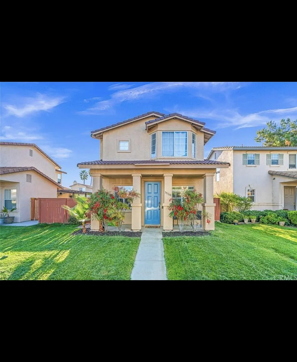 April Dr, Temecula — Photo 1