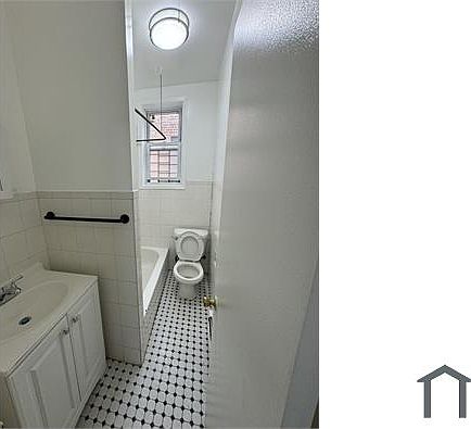 5th image of 1241 Morrison Ave APT 2F