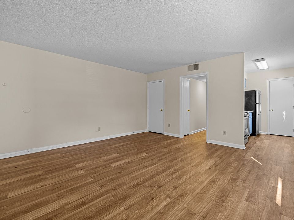 Moses Court (1 Bed x 1 Bath)