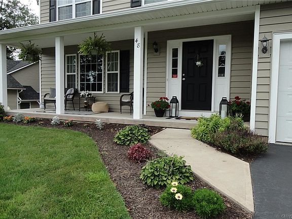 3rd image of 48 Aspen Springs Dr
