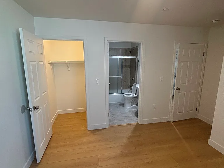 4327 Honduras St — Photo 24