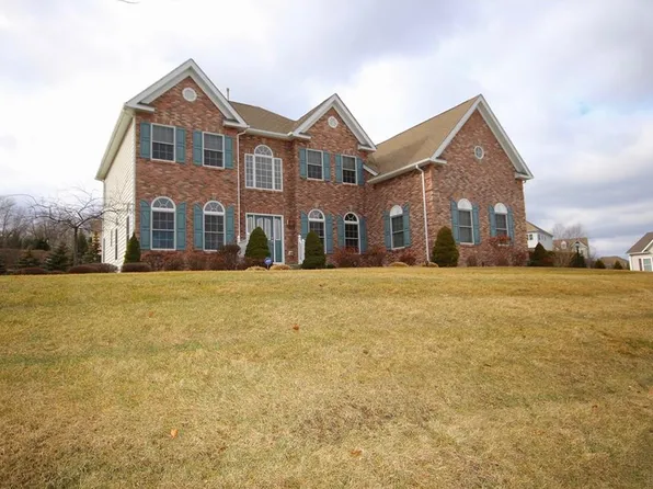 12 Alex Smith Ave, Monroe, NY 10950