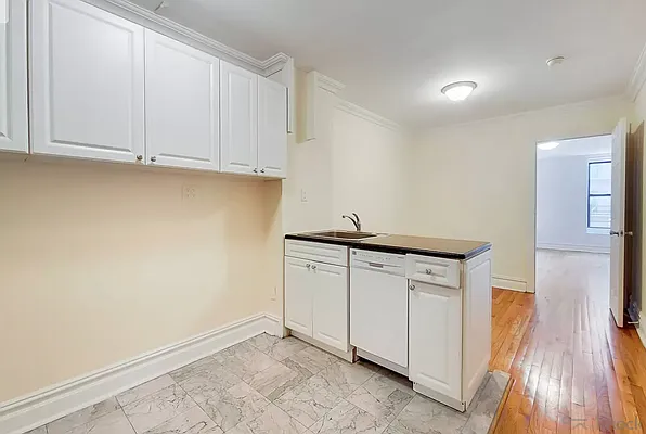 Rented by Platinum Properties | media 7