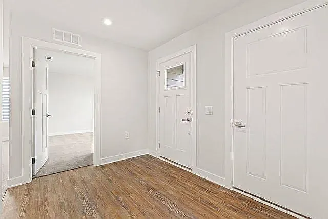 1105 Wilkinson Ln — Photo 12