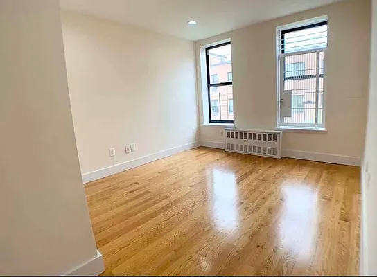 Rented by EastMount Realty LLC | media 21