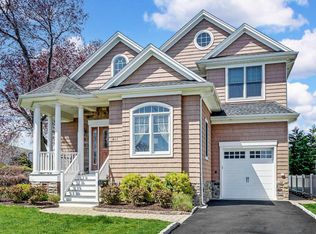 411 Newark Ave, Point Pleasant Beach, NJ 08742