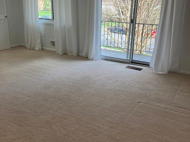 10620 Weymouth St #101 — Photo 7