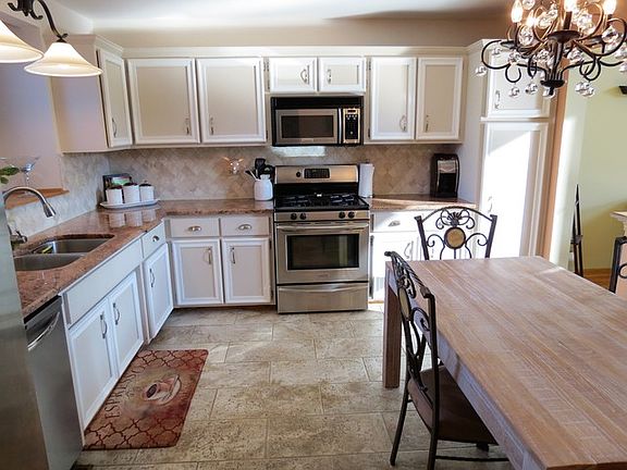 4th image of 19326 Brannock Ln