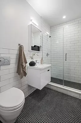 Rented by REAL New York | media 5