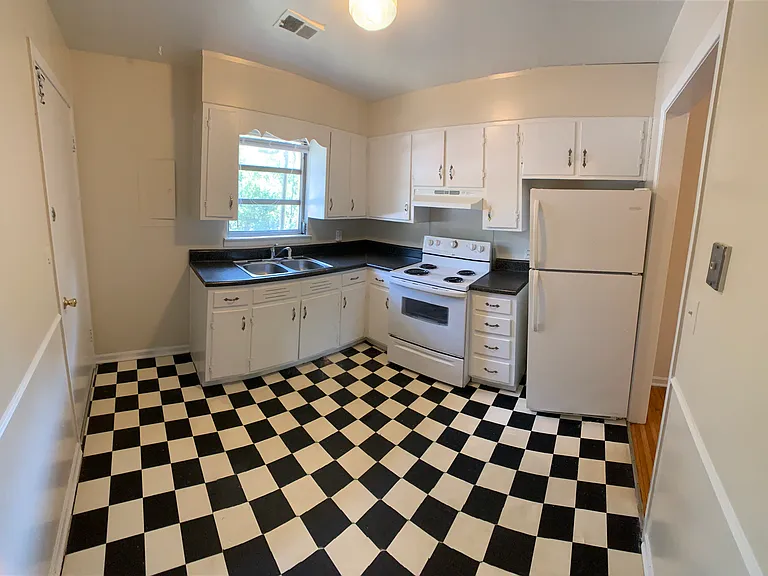 3339 Old Montgomery Hwy #C — Photo 39
