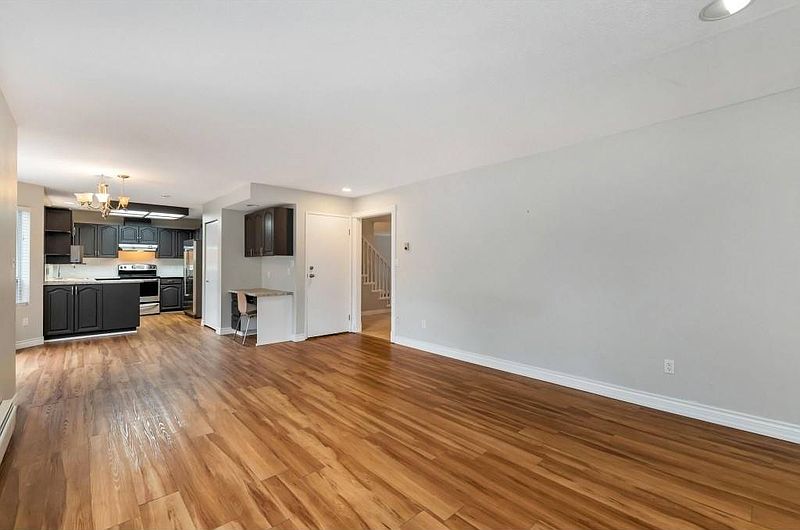 North Vancouver House for rent - 4 Bedrooms — photo 12