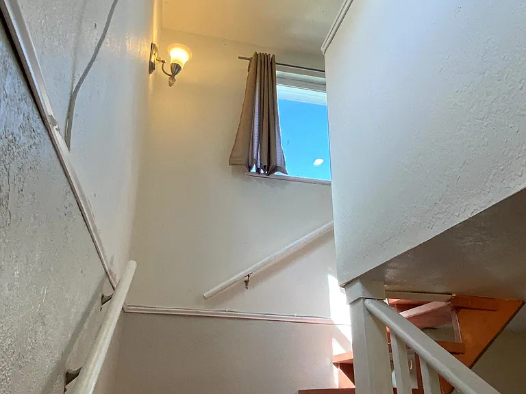 234 S Johnson Ave — Photo 21