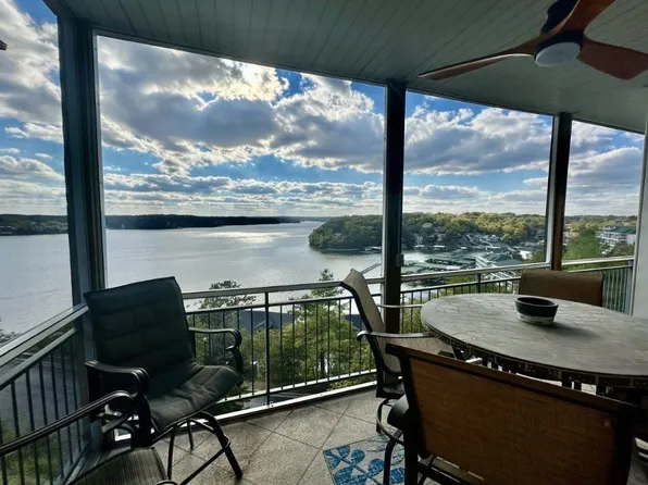 77 Palisades Lakeview Dr #2A, Lake Ozark, MO 65049