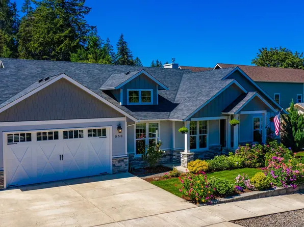 950 1st Ave, Sweet Home, OR 97386