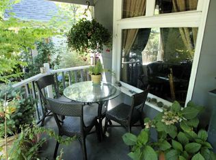 3243 SE Alder St, Portland, OR 97214