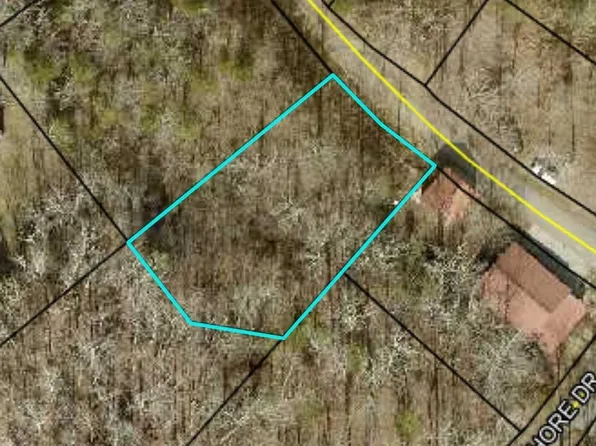 300 Cedar Ln, Burnside, KY 42519