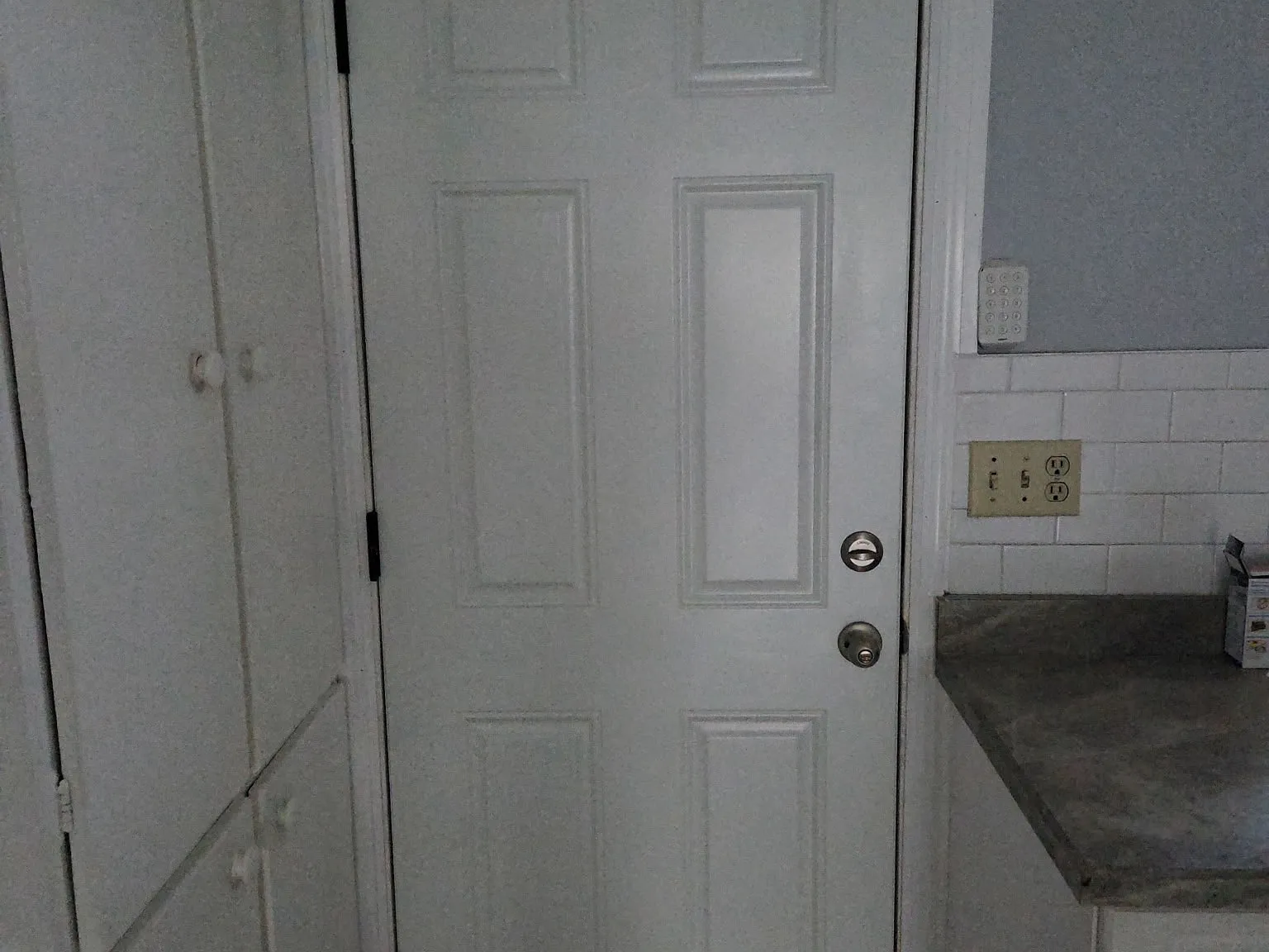 2 bed, 800 sqft, $1,200 — Photo 3