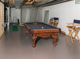 1189 Foxwood Ct, Bloomfield Hills, MI 48304