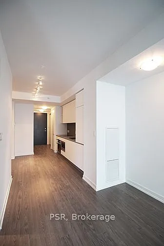 377 Madison Ave #318 — Photo 7