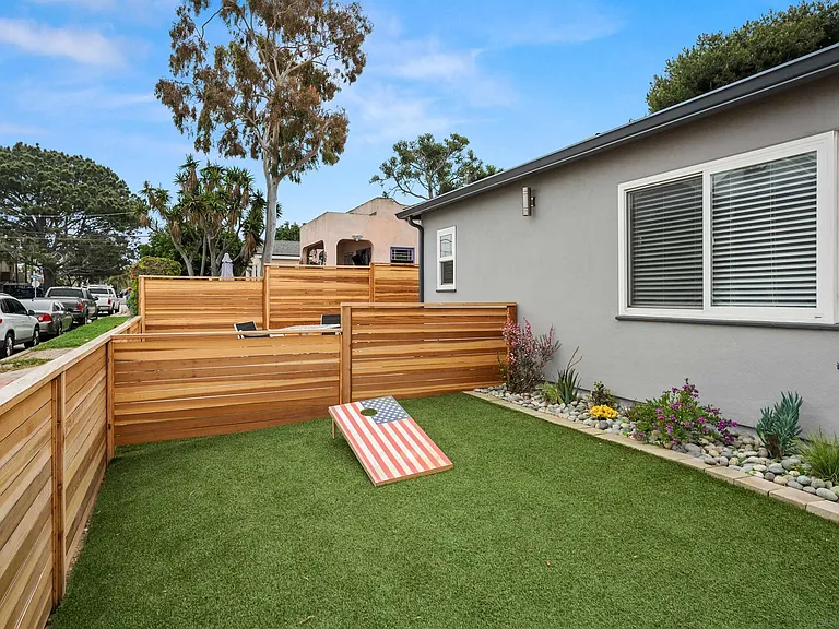 4727 Greene St — Photo 21