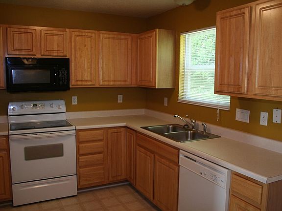 5th image of 2045 River Birch Dr