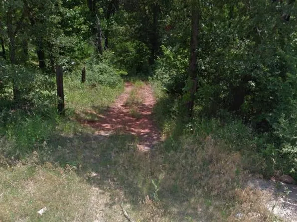 101676 S 3303rd Rd, Harrah, OK 73045