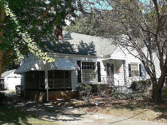 2nd image of 1311 Winburn Dr