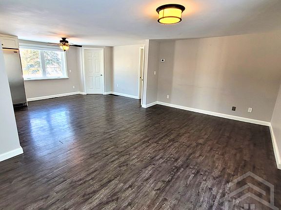 4th image of 383305 Salford Rd