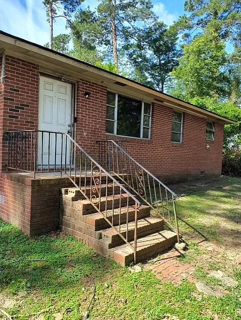 2330 Dorn Rd