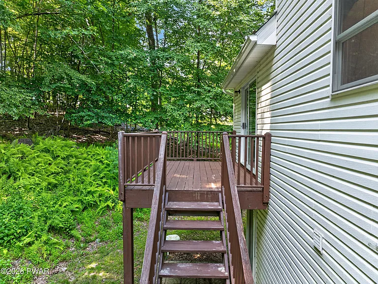 115 Blackberry Dr — Photo 43