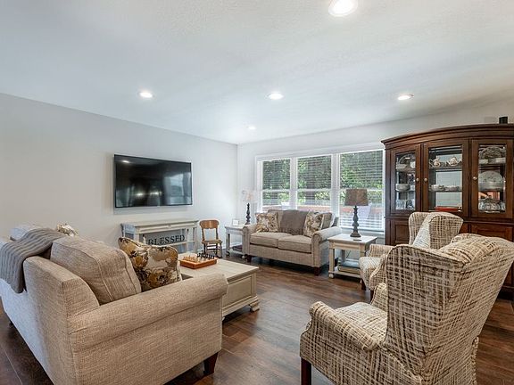 4th image of 3661 Terrace Hills Ln #17