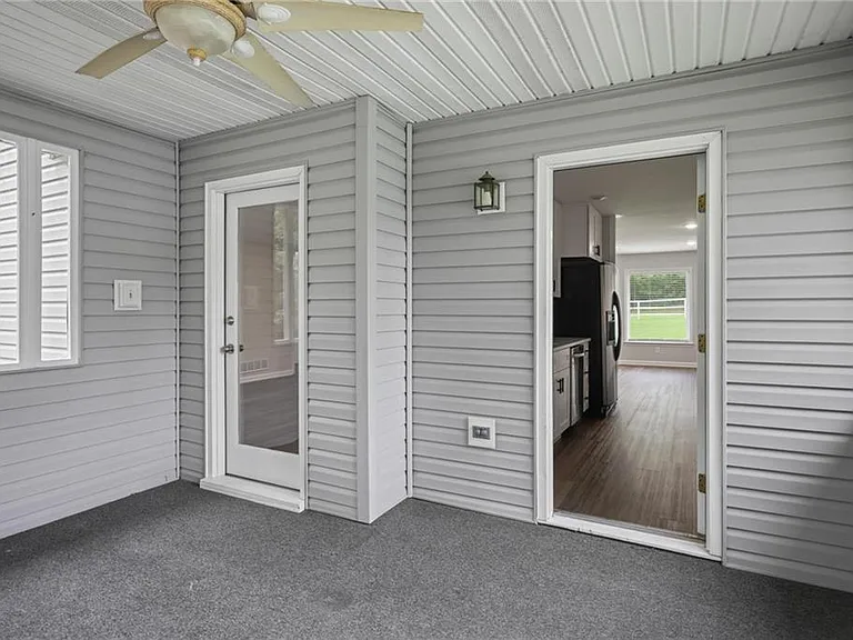 410 Hickory Walk — Photo 12
