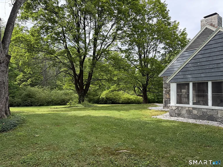 625 Maple Ave — Photo 5