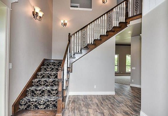 4th image of 950 Siena Springs Dr