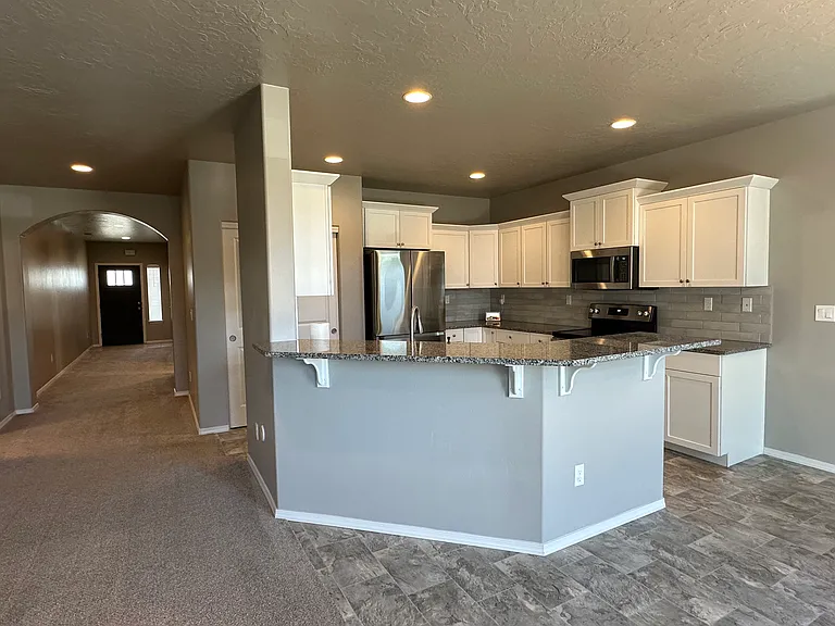 1271 W Lydia St — Photo 13