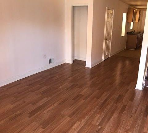 2nd image of 808 N Spruce St