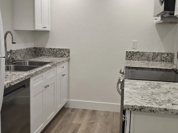 1425 Oak Ave, Davis, CA 95616