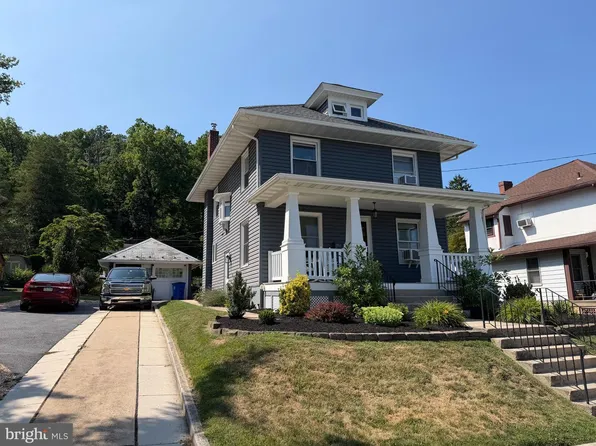 38 W 33rd St, Reading, PA 19606