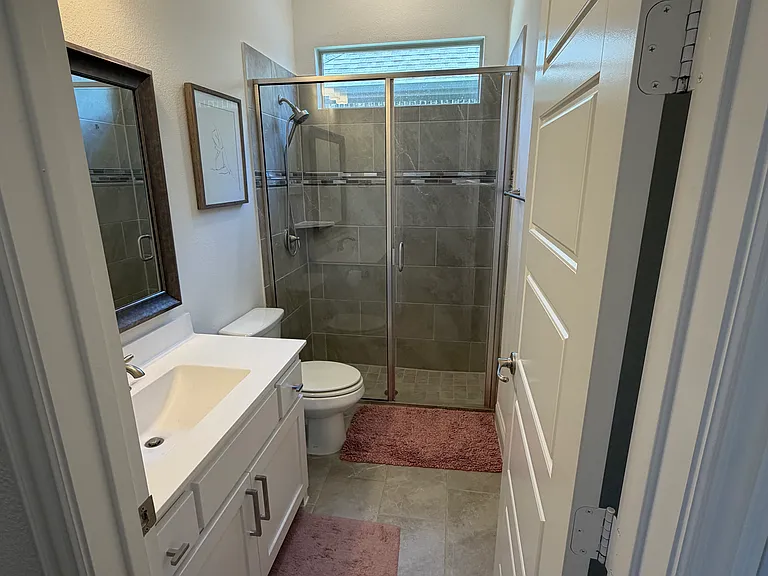 2217 Laguna Dr — Photo 3