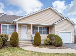 57 Randall St #2, Cranston, RI 02920